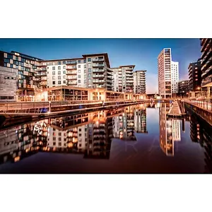  Apartment Modern Deluxe Leeds Dock Free Secure Parking