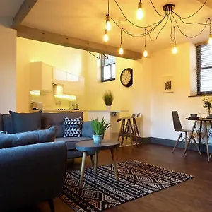  Apartment Stables At The Coach House